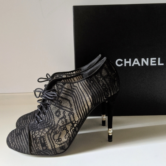 CHANEL Black Lace Up Mesh Pearl Heels Booties 39.5 - Picture 4 of 13